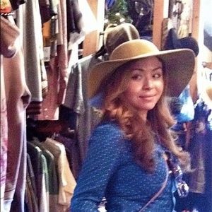 Meet your Posher, Irene